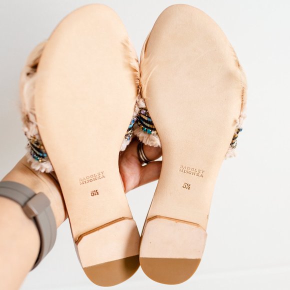 Badgley Mischka Fortune Slide Sandal African 5.5 Nude Cream Feather - Picture 11 of 11